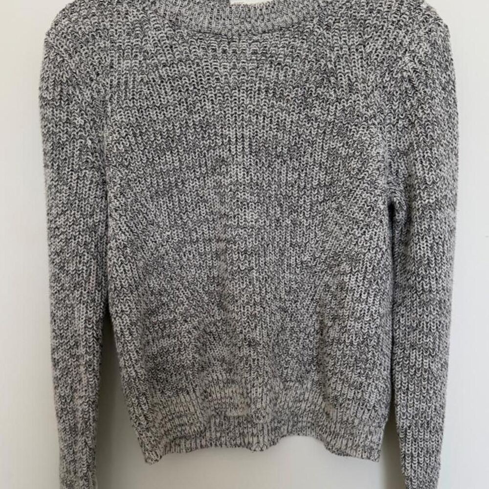 Knit sweater
